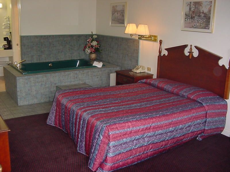 Old Bardstown Inn Kamer foto